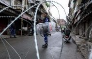काश्मीरमध्ये इंटरनेटवर पूर्णपणे बंदी जाचक : सुप्रीम कोर्टाचे ताशेरे